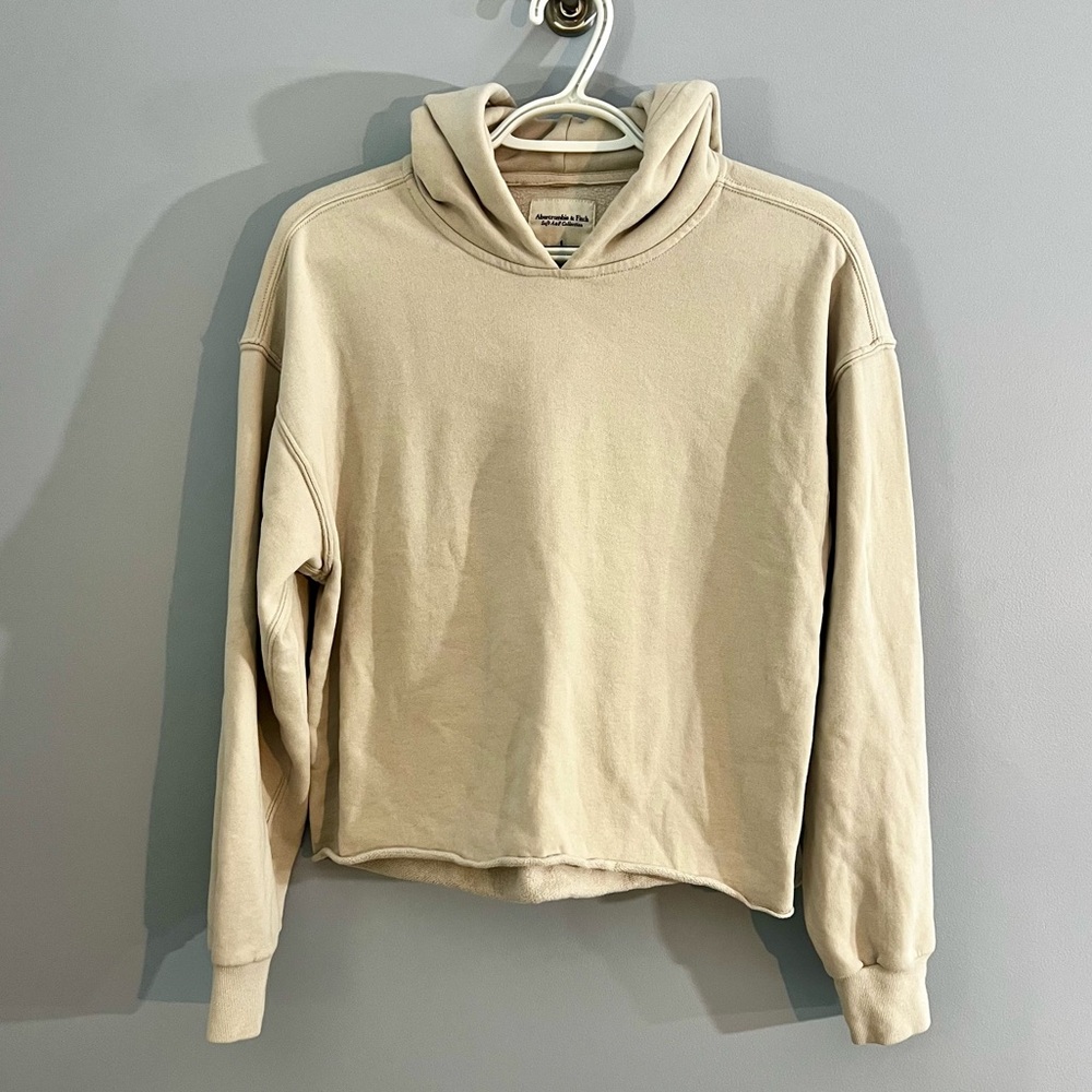 Abercrombie & Fitch beige cropped Hoodie SZ S